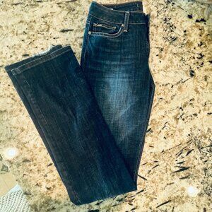 Joe's Jeans Curvy Bootcut Med Wash 29x32 Like new